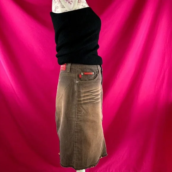 Y2K Vintage Hot Kiss Brown Pinstripe Denim Skirt Size 5 27 USA Mid Rise Raw Hem‎ - Picture 4 of 17